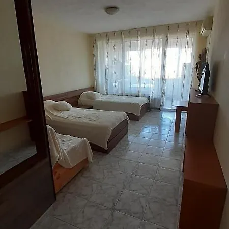 Слънчева Целувка Apartament *